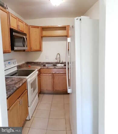 8626 Village Square Dr unit 16, Alexandria, VA 22309 - photo 5