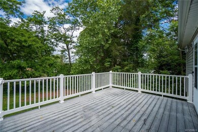 364 Lakeview Cir, Louisa, VA 23093 - photo 6