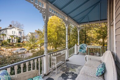 02frontporch3