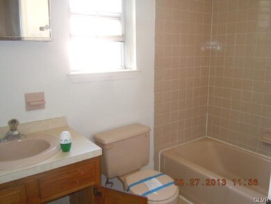 416 Old Forge Dr, Bath, PA 18014 - photo 7