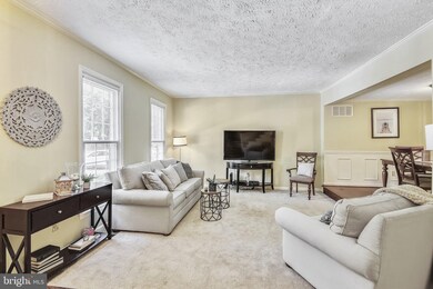 2108 Lang Dr, Crofton, MD 21114 - photo 4