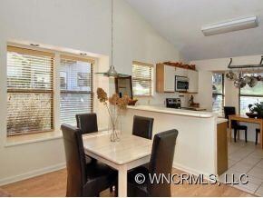 304 Oak Place, Asheville, NC 28803 - photo 5