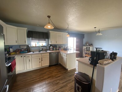Kitchen (2)