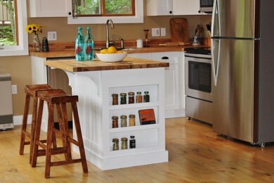 687 Pequawket Dr, Conway, NH 03818 - photo 7