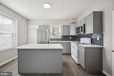 470 Robbins St, Philadelphia, PA 19111 - photo 7