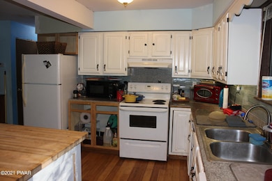 1078 Rainbow Dr, Lake Ariel, PA 18436 - photo 4