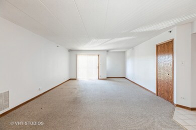 18600 Village West Dr unit 307, Hazel Crest, IL 60429 - photo 4