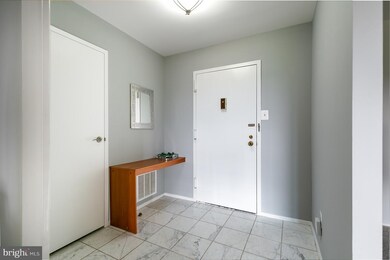 Treebrooke unit 506, Oakton, VA 22124 - photo 3