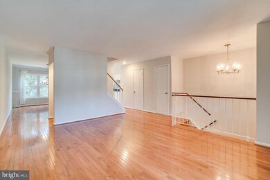 7762 Asterella Ct, Springfield, VA 22152 - photo 3