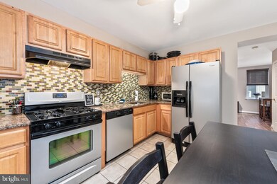 336 E Hector St, Conshohocken, PA 19428 - photo 2