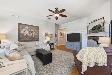 629 Tracy Dr, Azle, TX 76020 - photo 3