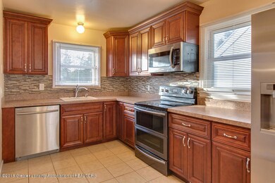 1823 S Martin Luther King jr Blvd, Lansing, MI 48910 - photo 2