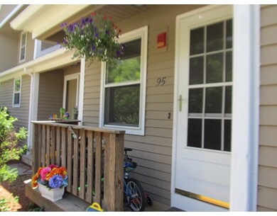 95 Pennacook Dr unit 95, Leominster, MA 01453 - photo 2