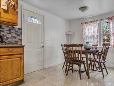 12 Rangeley Ave, Providence, RI 02908 - photo 2