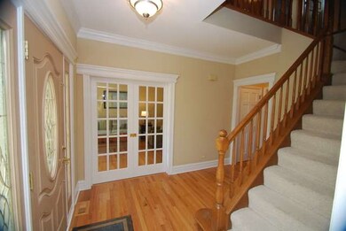 511 Young Ave, Batavia, IL 60510 - photo 2