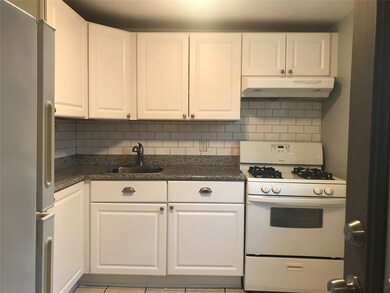 206 1/2 Amundsen St, Houston, TX 77009 - photo 6