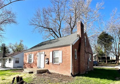 1081 N Florissant Rd, Saint Louis, MO 63135 - photo 2