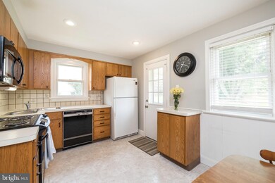 105 Cirak Ave, Norristown, PA 19403 - photo 7