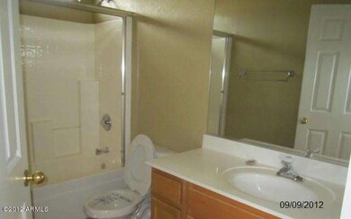HALLBATH