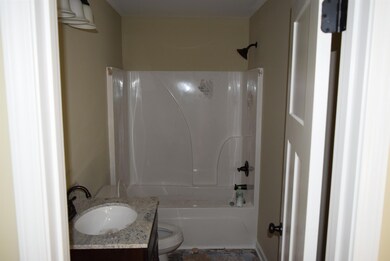 360 Forrestwood Dr, Manchester, TN 37355 - photo 7