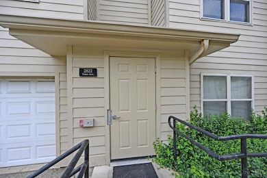 2822 Eden Ave unit 4B, Cincinnati, OH 45219 - photo 3