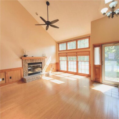 9402 W 48th St, Shawnee, KS 66203 - photo 4