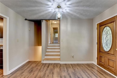 2414 Robin Hood Place NE, Marietta, GA 30068 - photo 2