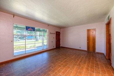 1821EMontebello006