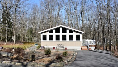 804 Surrey Ct W, Lords Valley, PA 18428 - photo 2