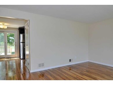 26 Way Ave, Warwick, RI 02888 - photo 4