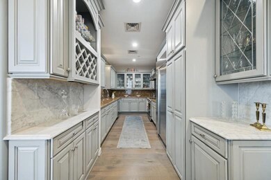 914 Main St unit 1204, Houston, TX 77002 - photo 3