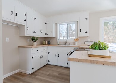 14 Lamb St, Windham, ME 04062 - photo 4