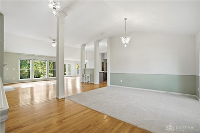 11910 Streamside Dr, Loveland, OH 45140 - photo 4