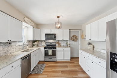 9745 Tyler St, Crown Point, IN 46307 - photo 4