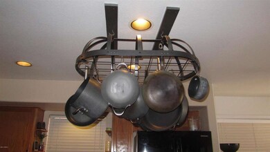 POT RACK STAYS