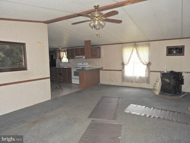 627 County Route 10 1, Hedgesville, WV 25427 - photo 4