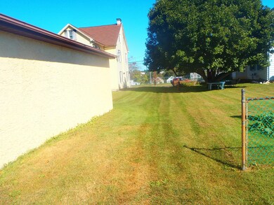 3107 S 2nd St, Whitehall, PA 18052 - photo 6