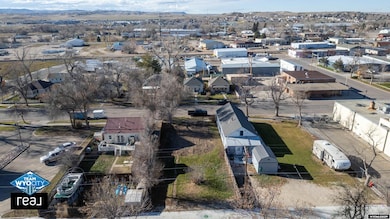 219 S 3rd St, Douglas, WY 82633 - photo 3