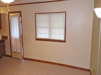 206 Jefferson St, Bicknell, IN 47512 - photo 4