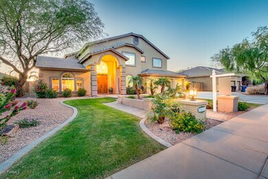 2886 S Birch Way, Gilbert, AZ 85295 - photo 4