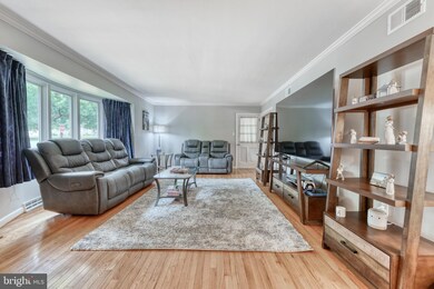 408 Acorn Ln, Reading, PA 19605 - photo 6