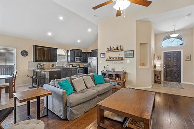 1205 Ashley Dr, Weatherford, TX 76087 - photo 4