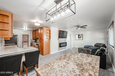 4411 W Crittenden Ln, Phoenix, AZ 85031 - photo 5