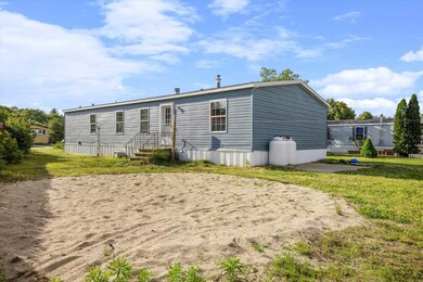 51 Day Lilly Ln, Rochester, NH 03868 - photo 3