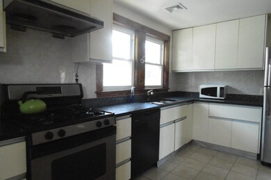 69 Scammell St unit 2, Quincy, MA 02169 - photo 3