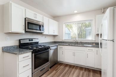 2224 Arizona Ave, Rockford, IL 61108 - photo 7