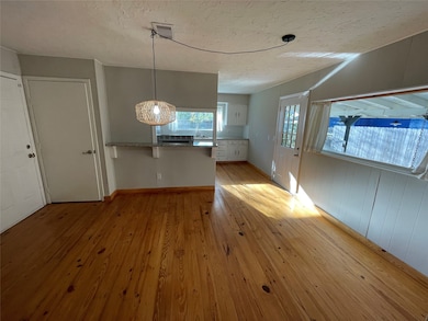 207 Mcphail St, Tomball, TX 77375 - photo 4