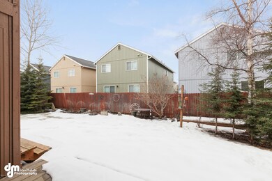 Exterior Back 20180406-DW-5967-FULL