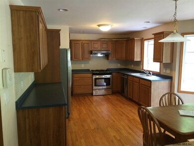 36 Rose Ln, Rensselaer, NY 12144 - photo 3