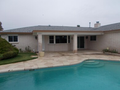 10836 Vista Lomas Dr, El Paso, TX 79935 - photo 7